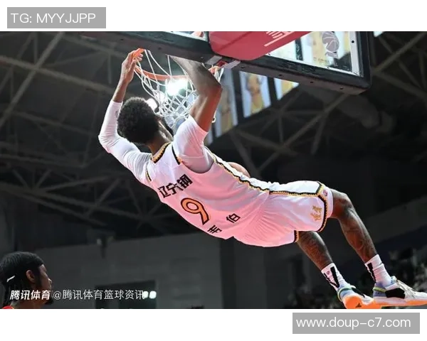 末节体型短板接连被针对！王岚嵚6中4得9分4助攻4失误4犯规